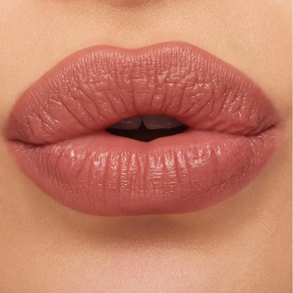 MACximal Silky Matte Lipstick “Velvet Teddy”